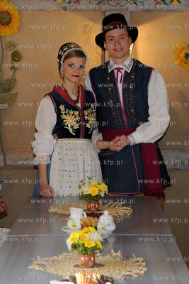 Czlonkowie Zespolu Piesni i Tanca Mazowsze odwiedzili...