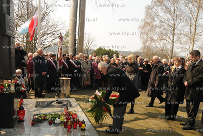 Gdynia. Cmentarz Wojenny w Gdyni Orlowie. Gdynianie...