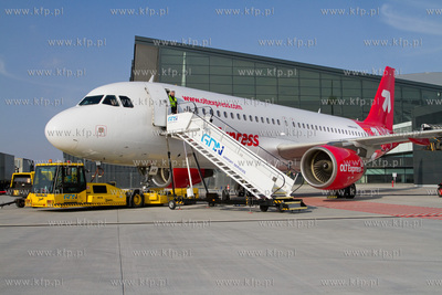 Wszystko wskazuje na to, ze pierwsza linia ktora odleci...