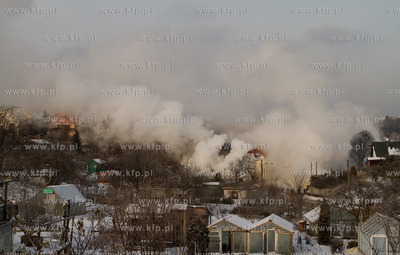 Pekniecie rury cieplowniczej w Gdansku na ul. Pana...