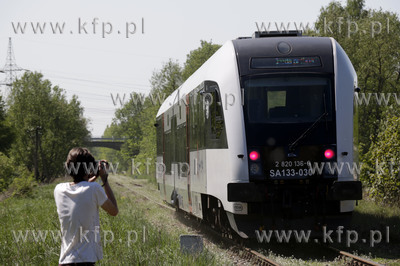 Przejazd przez Leźno w gminie Żukowo pociągu specjalnego...