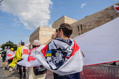 Gdańsk.  Marsz godności dla Białorusi.  Społeczna...