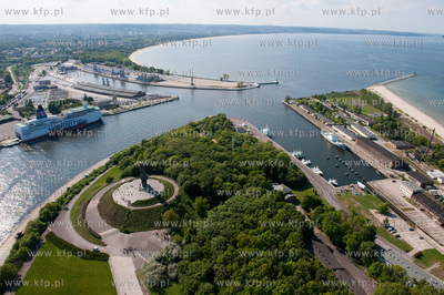 Westerplatte w porcie Gdańsk z lotu ptaka.  25.05.2009...