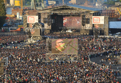 Gdansk. Stocznia. Koncert Zaczelo Sie W Polsce bedacy...