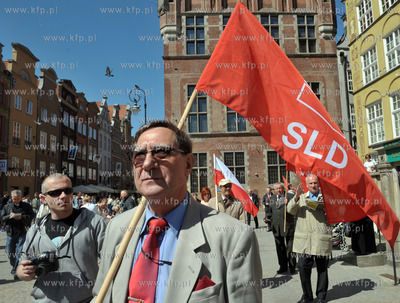 Manifestacja 1 majowa z okazji Swieta Pracy zorganizowana...