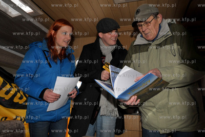 Wejherowo, Plac Jakuba Wejhera. Start Knegobusa Radia...