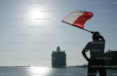 Gdynia. Gigantyczne wycieczkowce Star Princess i Navigator...