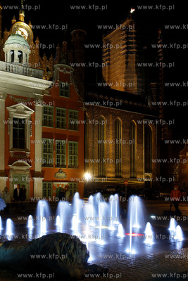 Gdansk. Uruchomienie Fontanny Czterech Kwartalow, ktora...