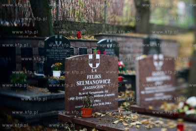 Gdansk. Cmentarz Garnizonowy. Symboliczne groby Danuty...