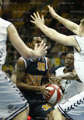 Gdynia. Polska Liga Koszykowki. Drugi mecz cwiercfinalowy...