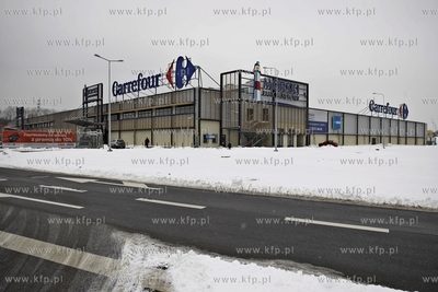 Gdansk. Ul. Przywidzka. Carrefour.
10.02.2012
fot....