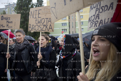 Gdańsk. Plac Solidarności. Czarny Protest,  czyli...