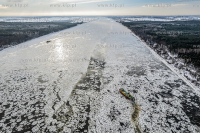 Lodołamacze udrożniają ujście Wisły.
09.01.2026
fot....