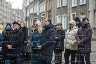 Odsłonięcie tablicy poświęconejrzeźbiarzowi  prof....