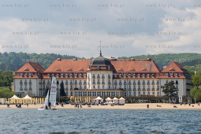 Sopot. Parada i wyścigi katamaranów przy sopockim...