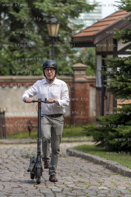 Konferencja radnych PiS Przemysława Majewskiego i...