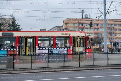 Gdańsk Wrzeszcz. Przytanek tramwajowy Klonowa. Nz.Tramwaj...