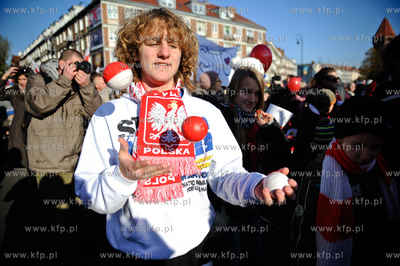 Gdansk. Parada z okazji 93 rocznicy odzyskania przez...