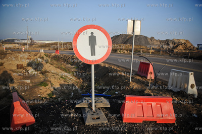 Gdansk. Budowa wezla drogowego Karczemki i trasy WZ....