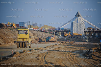 Gdansk. Budowa wezla drogowego Karczemki i trasy WZ....