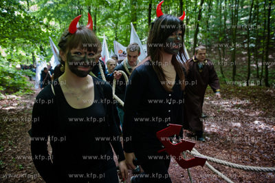 Gdansk. Dzien Drukarza. Przemarsz kolorowej parady...