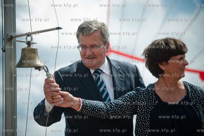 Sopot. Plaza przy Sopockim Klubie Zeglarskim. Ceremonia...