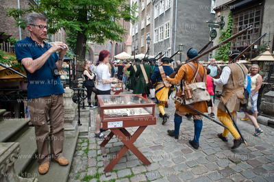 Gdansk. Zlot Zaglowcow Baltic Sail Gdansk 2013. Przemarsz...