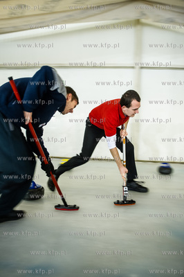 Gdansk. Hala Oliwia. Tor Curlingowy. Mecz 5 kolejki...