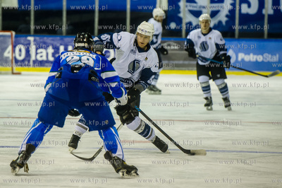 Gdansk. Hala Olivia. Mecz pierwszej ligi hokeja MH...