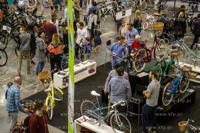 Miedzynarodowe Targi Gdanskie Amber Expo. Free Time...