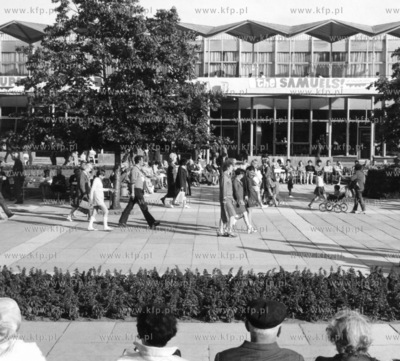 Sopot ul. Bohaterow Monte Cassino i Plac Zdrojowy przed...