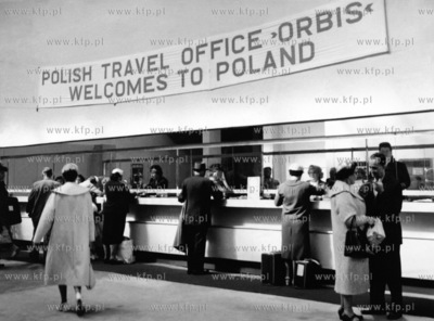 Polskie Biuro Podrozy Orbis na Dworcu Morskim w Gdyni...