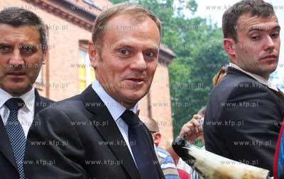 XI Zjazd Kaszubow w Bytowie. Wsrod zaproszonych gosci...