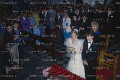 Slub Bogdana Walesy i Agnieszki Drozdowicz, 
1990
Fot....