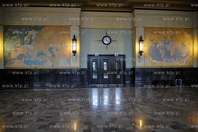 Dworzec kolejowy Gdynia Glowna oddany do uzytku po...