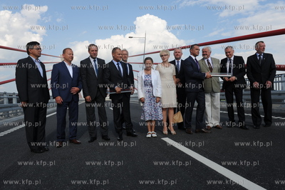 Otwarcie mostu w Kwidzynie. Nz. Premier Donald Tusk...