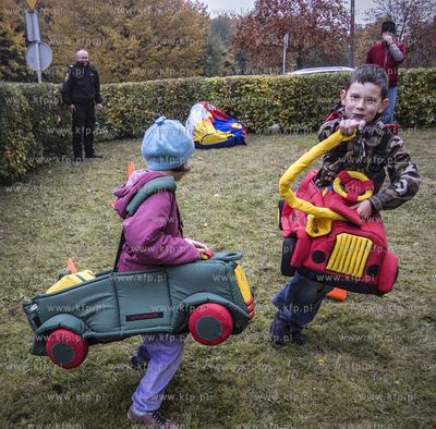 Niedzwiednik, ul. Goralska. Festyn "Wez rodzine swa...
