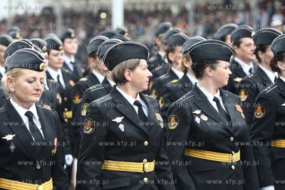 Kaliningrad , Rosja 09.05.2014 Parada na Placu Zwyciestwa...