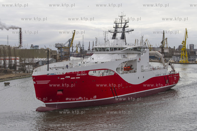 Kablowiec Siem Aimery podczas wyjscia na proby morskie....