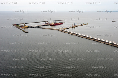 Port Polnocny w Gdansku z perspektywy lotu ptaka. Nz...