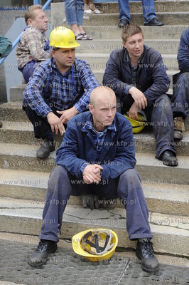 Protest stoczniowcow ze Stoczni Gdynia w związku z...