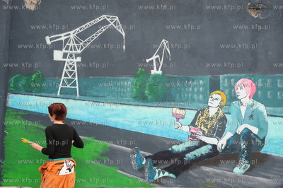 Murale malowane na murach dawnej Stoczni Gdanskiej.
22.05.2009
fot....