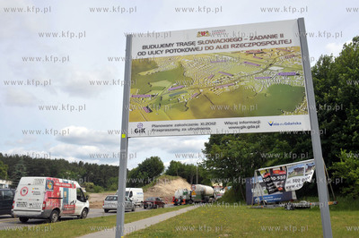 Gdansk. Budowa Trasy Slowackiego, etap II od ul. Potokowej...