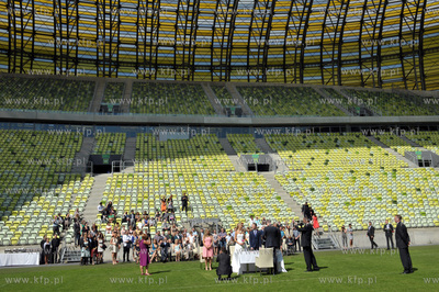 Slub na stadionie PGE Arena w Gdansku. Inga Szwarc...