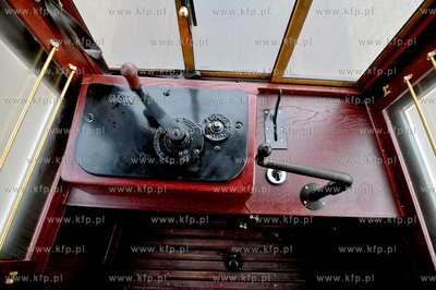 Gdansk - Zajezdnia Tramwajowa Wrzeszcz. Wnetrze zabytkowego...