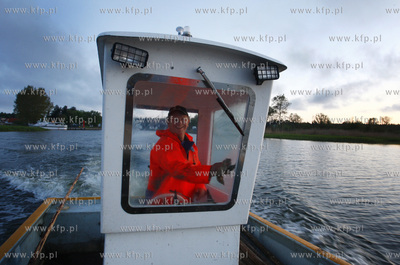 Zalew Wislany. Rybacy z Katow Rybackich Henryk Derkowski...