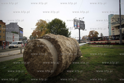 Gdansk. Utrudnienia w ruchu pieszym i samochodowym...