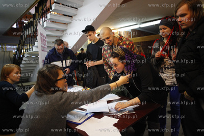 Gdansk. Budynek Not. Precasting do programu telewizji...