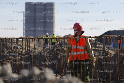 Uroczystosc wmurowania kamienia wegielnego pod budowe...