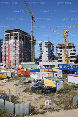 Zespol wiezowcow CityPark na gdanskiej Zaspie. 07.08.2014...